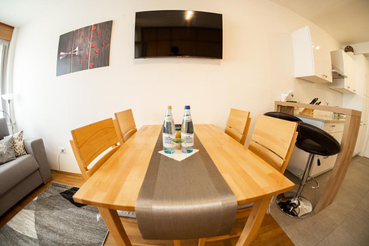 Flow Apartments Astoria Мерано Экстерьер фото